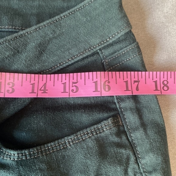 Ann Taylor | Loft | Curvy Skinny | Color: Forest Green - Picture 7 of 14
